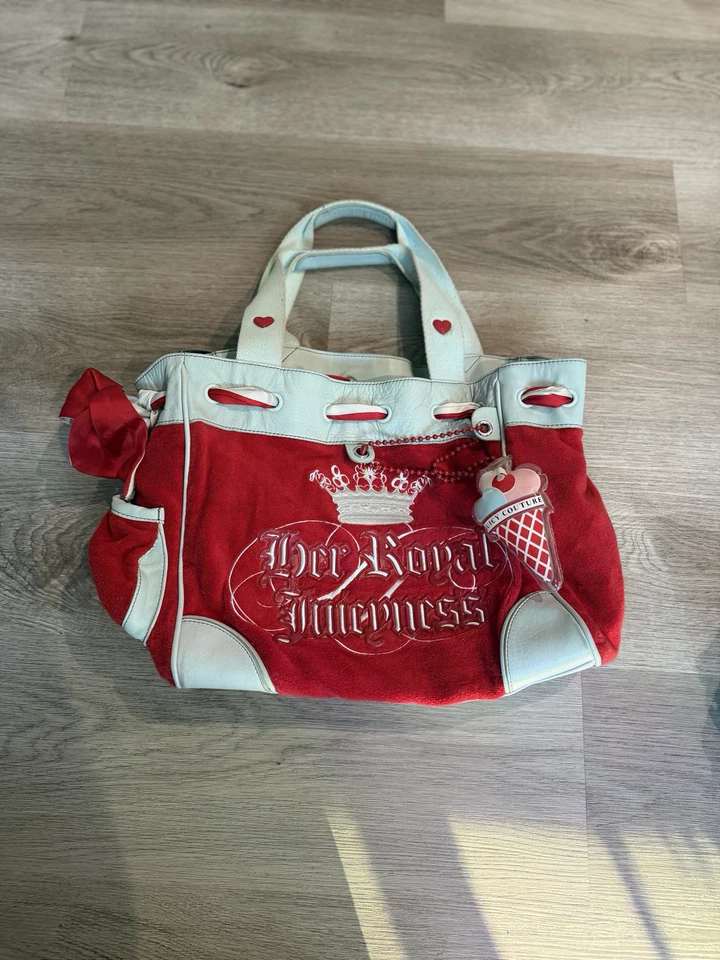 RARE VTG Juicy Couture “Her Royal Juicyness” Daydreamer Velour Bag