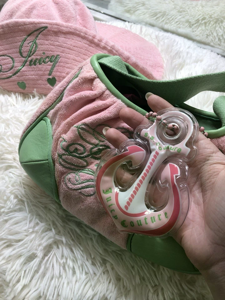 Sac Couture Juicy vintage Juicy Girls chapeau club rose et vert avec breloque ancre